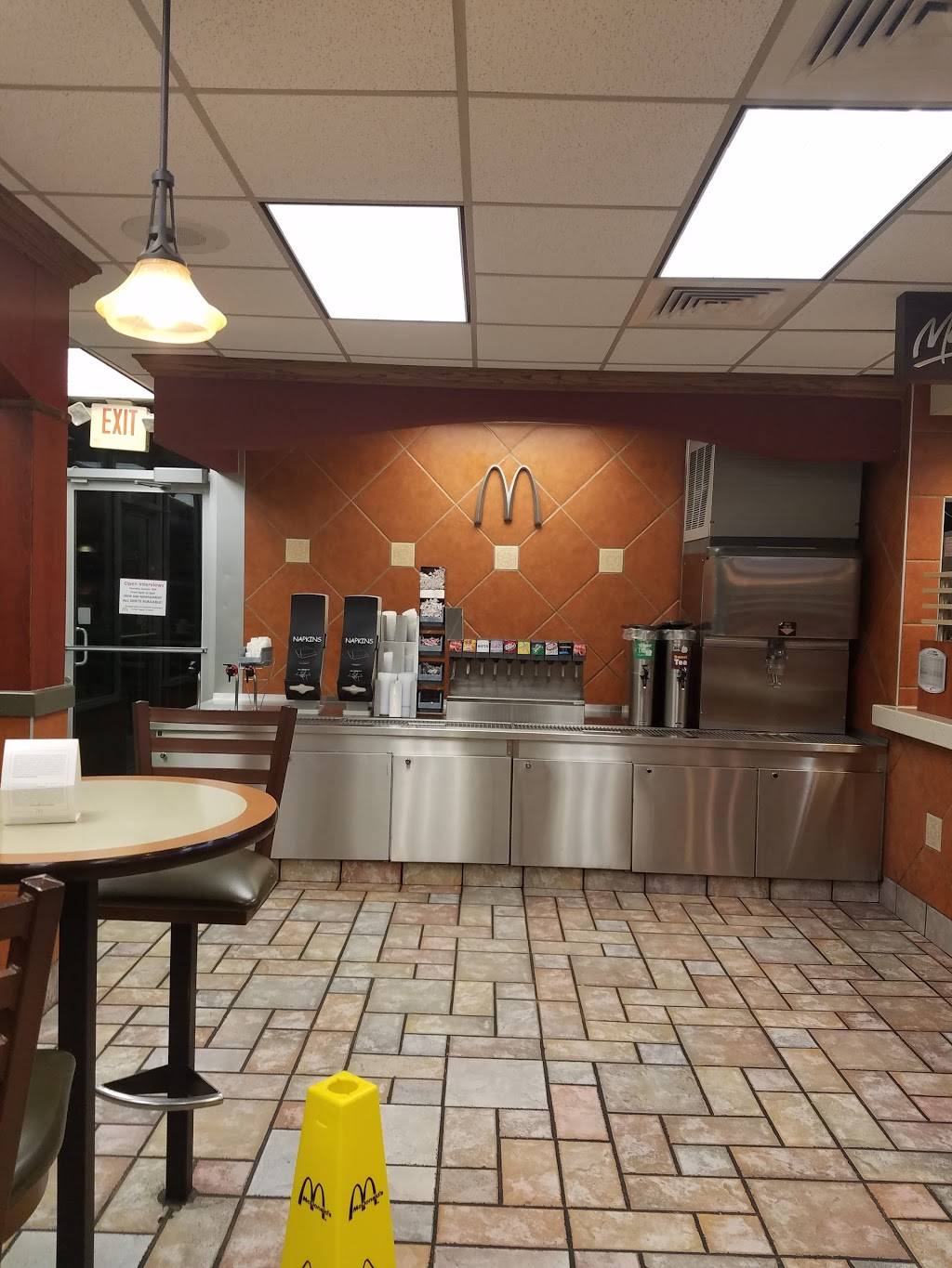 McDonalds | cafe | 5016 Bobby Hicks Hwy, Johnson City, TN 37615, USA | 4234774491 OR +1 423-477-4491