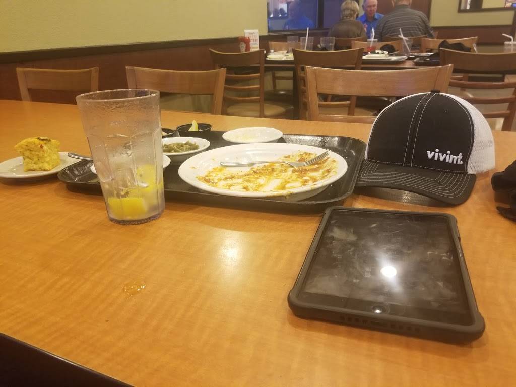 Lubys | restaurant | 18206 Blanco Rd, San Antonio, TX 78258, USA | 2105453994 OR +1 210-545-3994