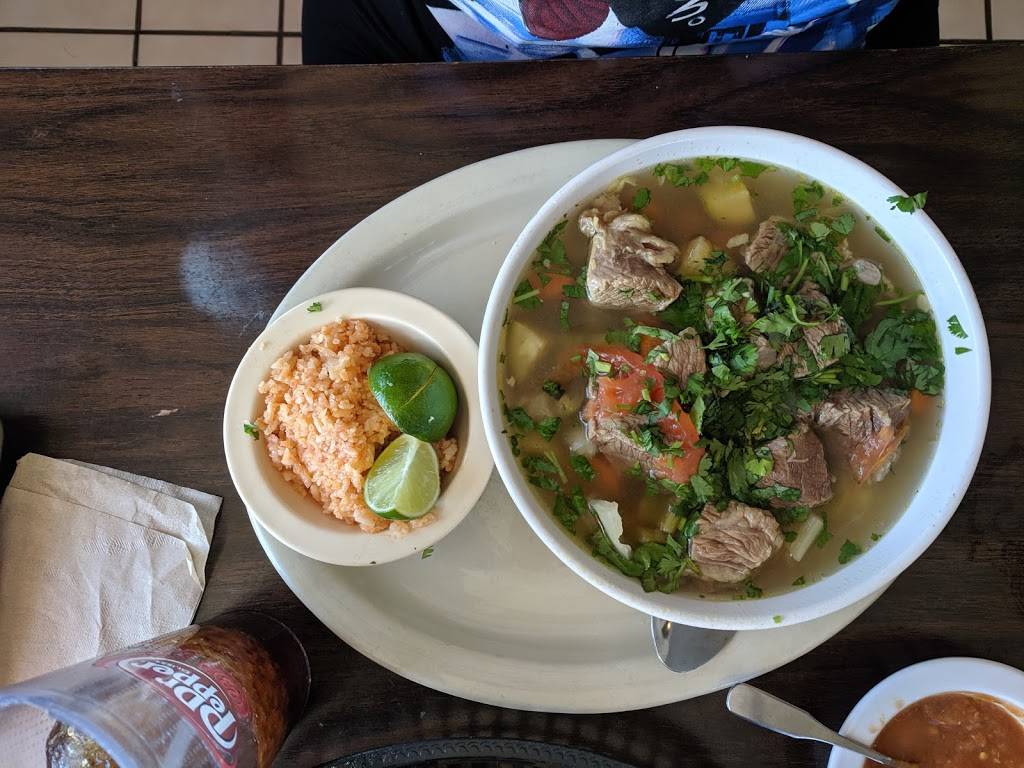 Ciros Sea & Mexican Food | restaurant | 3710 Montana Ave, El Paso, TX 79903, USA | 9155645578 OR +1 915-564-5578