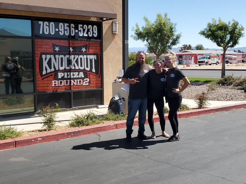 Knockout Pizza Round 2 | restaurant | 14380 Main St #101, Hesperia, CA 92345, USA | 7609565239 OR +1 760-956-5239
