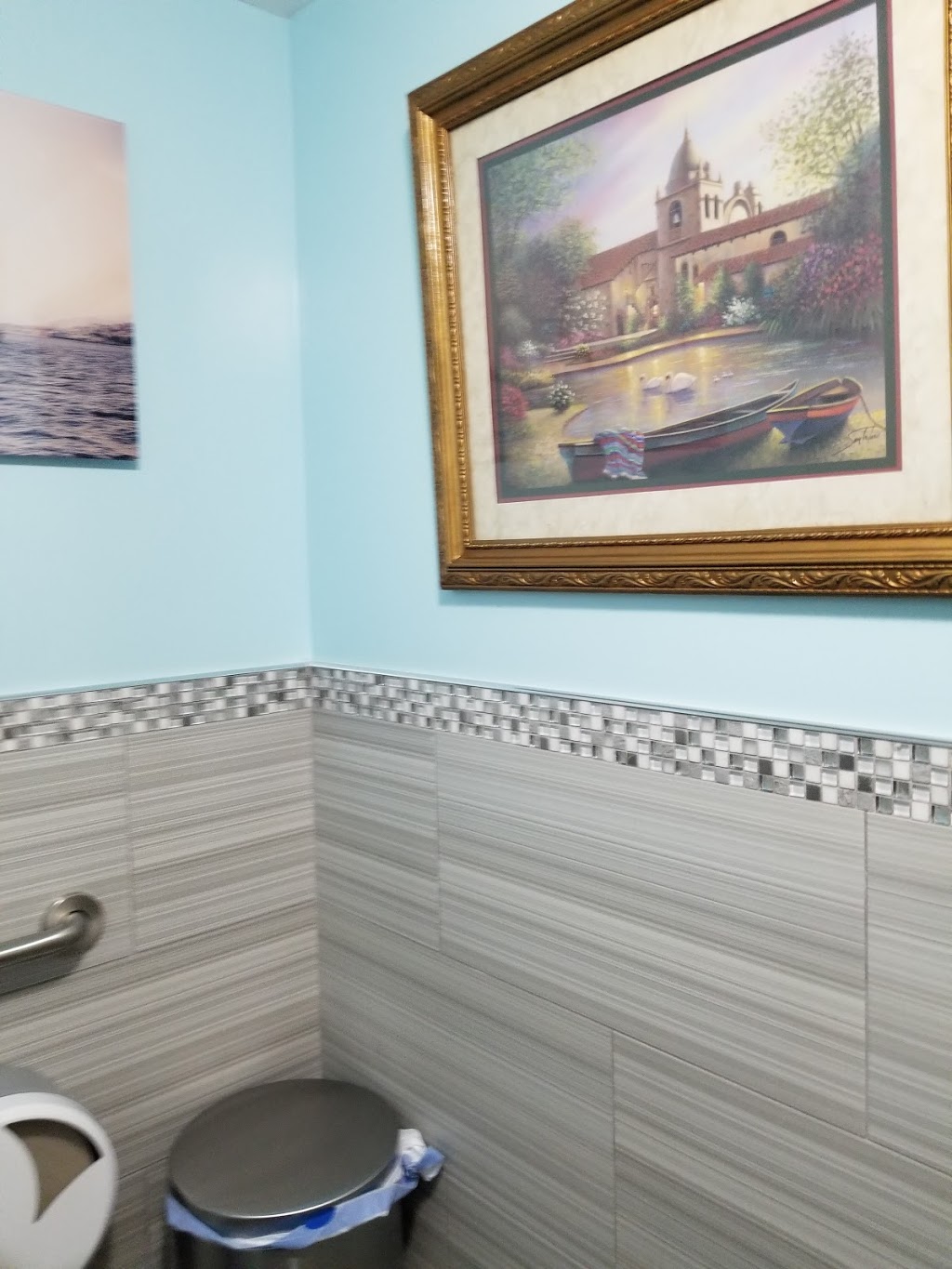 Tropilyz | restaurant | 2462 Grand Concourse, Bronx, NY 10458, USA | 7186187836 OR +1 718-618-7836