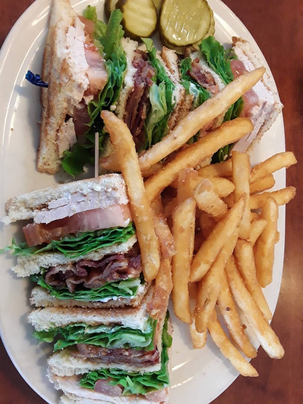 Copper Top Restaurant | restaurant | 2500, 5401 Schroeder Rd, Madison, WI 53711, USA | 6082714588 OR +1 608-271-4588