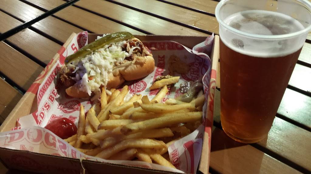 Hot Dog Hall of Fame | restaurant | 6000 Universal Blvd, Orlando, FL 32819, USA | 4072243663 OR +1 407-224-3663