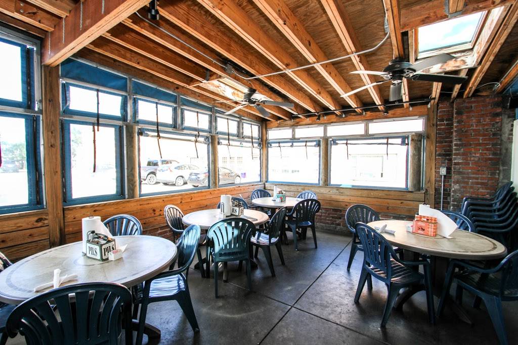 A W Shucks Raw Bar & Grill | restaurant | 2200 Colonial Ave, Norfolk, VA 23517, USA | 7576649117 OR +1 757-664-9117