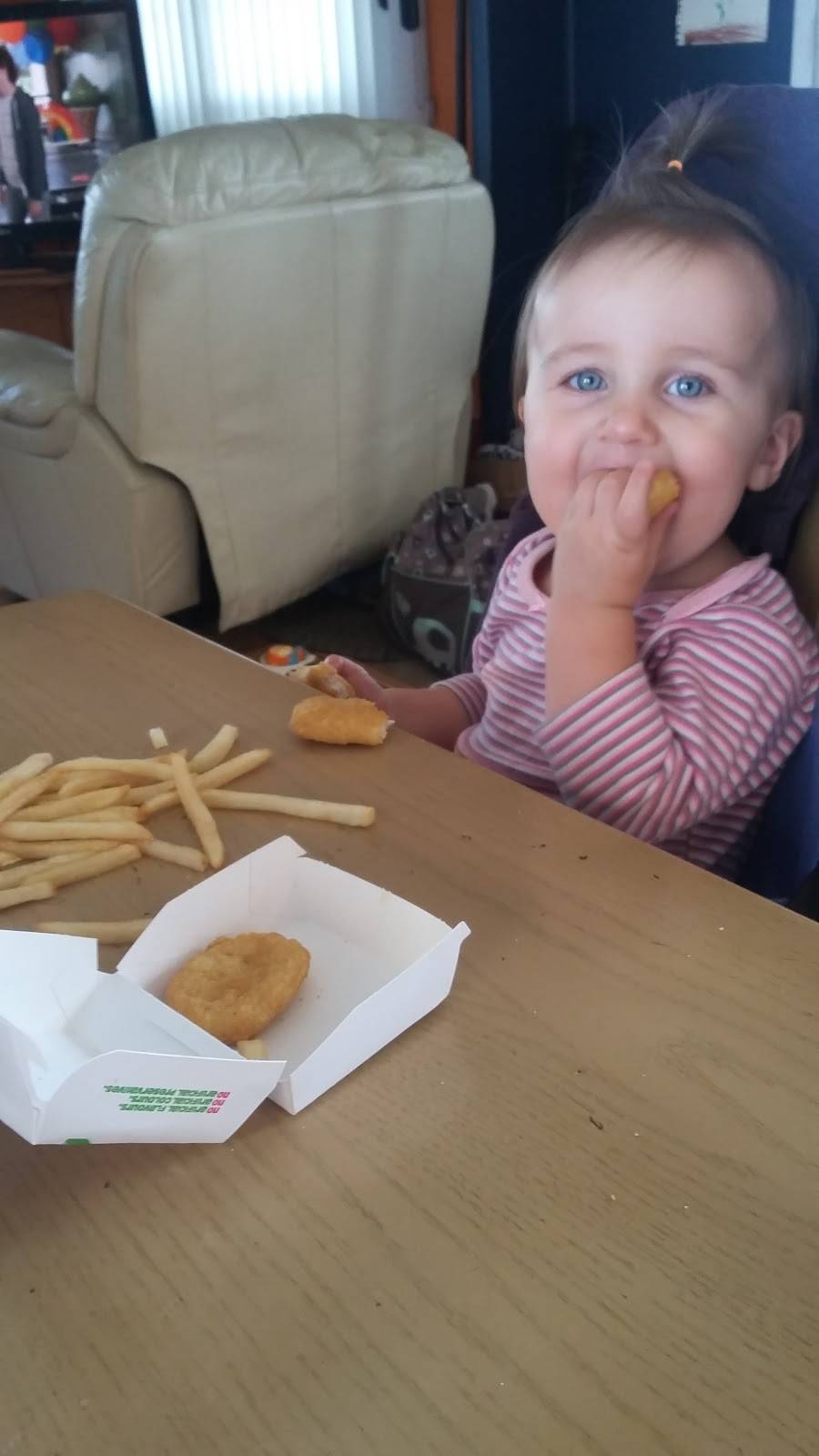 McDonalds | cafe | 3900 Boulevard Wilfrid-Hamel, Québec, QC G1P 2J2, Canada | 4188715556 OR +1 418-871-5556