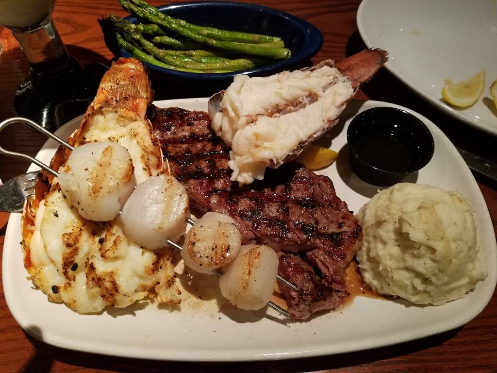 Red Lobster | restaurant | 4381 Venture Dr, Peru, IL 61354, USA | 8152238571 OR +1 815-223-8571