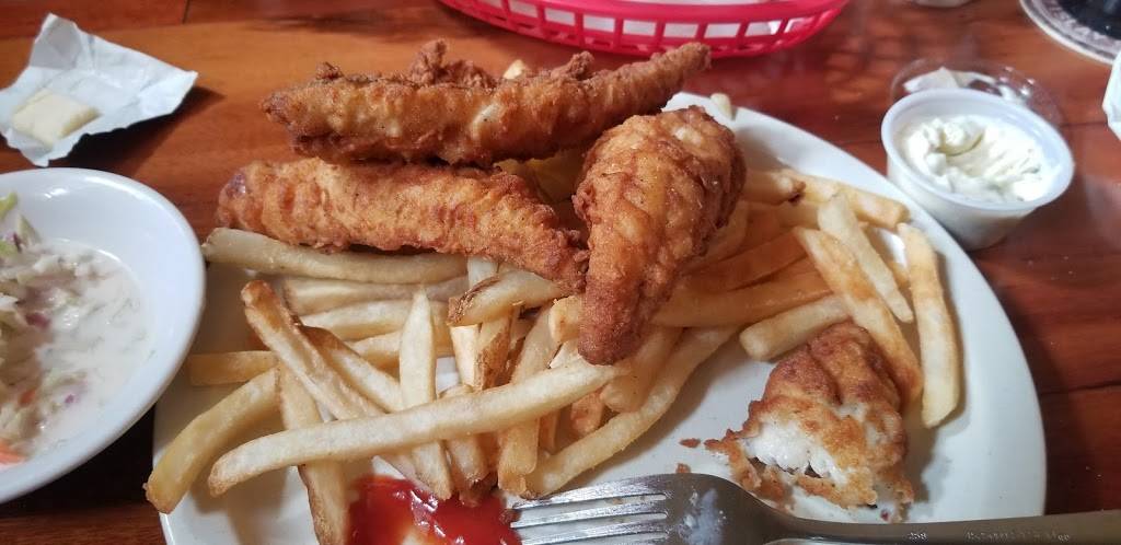 Villa Tap | restaurant | 2302 Packers Ave, Madison, WI 53704, USA | 6082449627 OR +1 608-244-9627