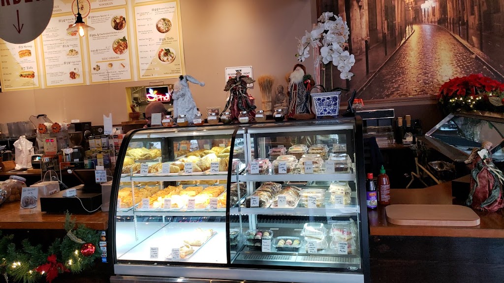 Les Deli & Bakery | restaurant | C, 4219 S Othello St #105, Seattle, WA 98118, USA | 2063974352 OR +1 206-397-4352