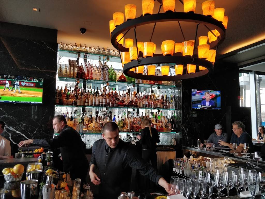 Mastros Ocean Club | restaurant | 25 Fan Pier Boulevard, Boston, MA 02210, USA | 6175301925 OR +1 617-530-1925