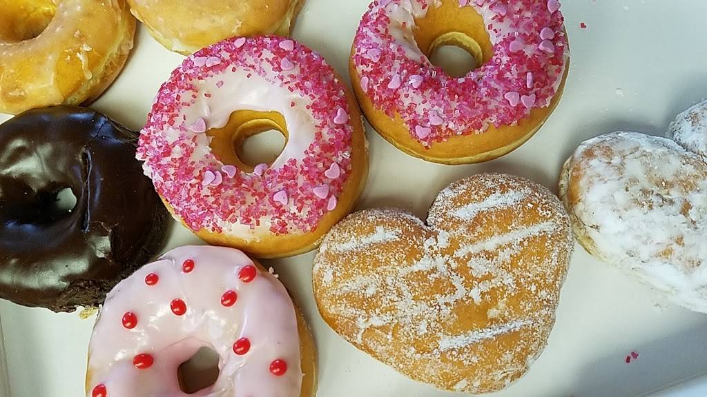 Dunkin | cafe | 2139 E Plaza Blvd, National City, CA 91950, USA | 6192671544 OR +1 619-267-1544