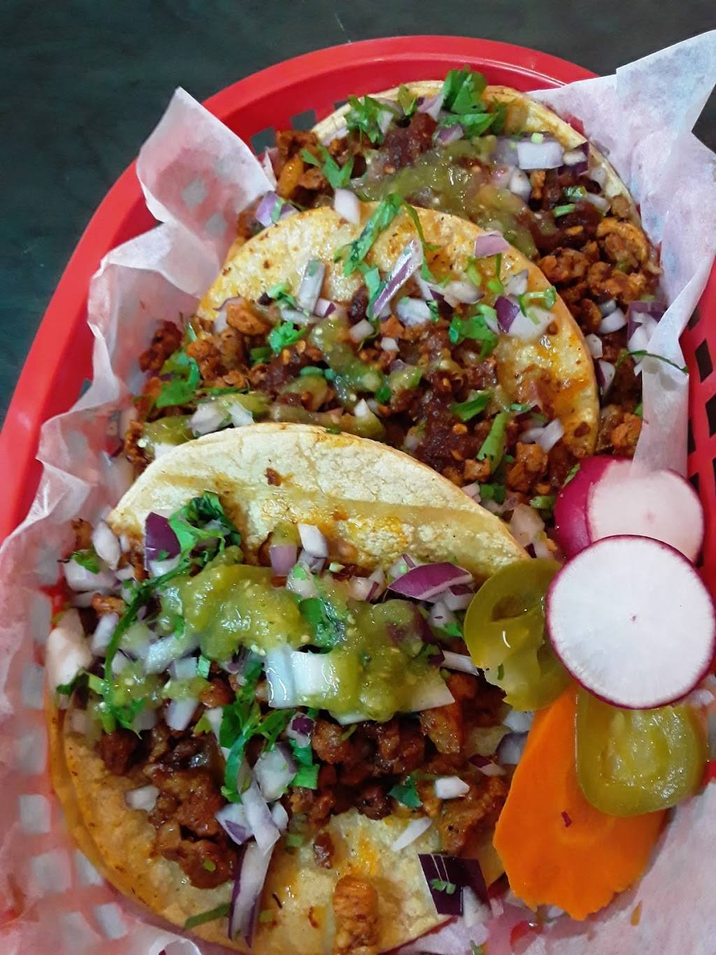 Rio Tacos | restaurant | 3246 W Foster Ave, Chicago, IL 60625, USA | 8722039948 OR +1 872-203-9948