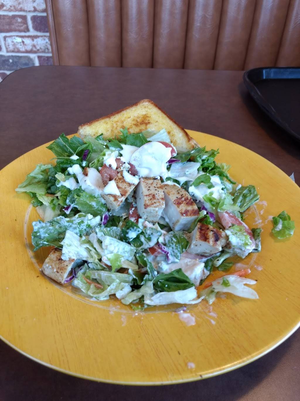 Zaxbys Chicken Fingers & Buffalo Wings | restaurant | 160 Partner Cir, Southern Pines, NC 28387, USA | 9106848496 OR +1 910-684-8496