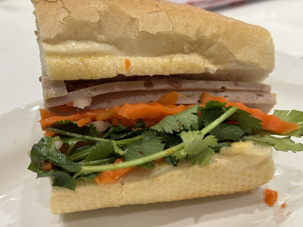 Mamas Pho | restaurant | 1950 Buford Mill Dr suite b, Buford, GA 30519, USA | 6789263030 OR +1 678-926-3030