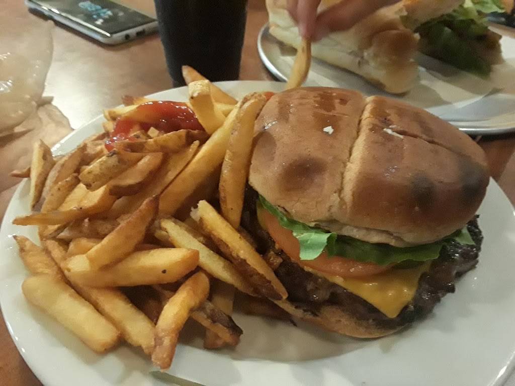 Flames Pizza & Grill | restaurant | 52 Main St, New Paltz, NY 12561, USA | 8452551999 OR +1 845-255-1999