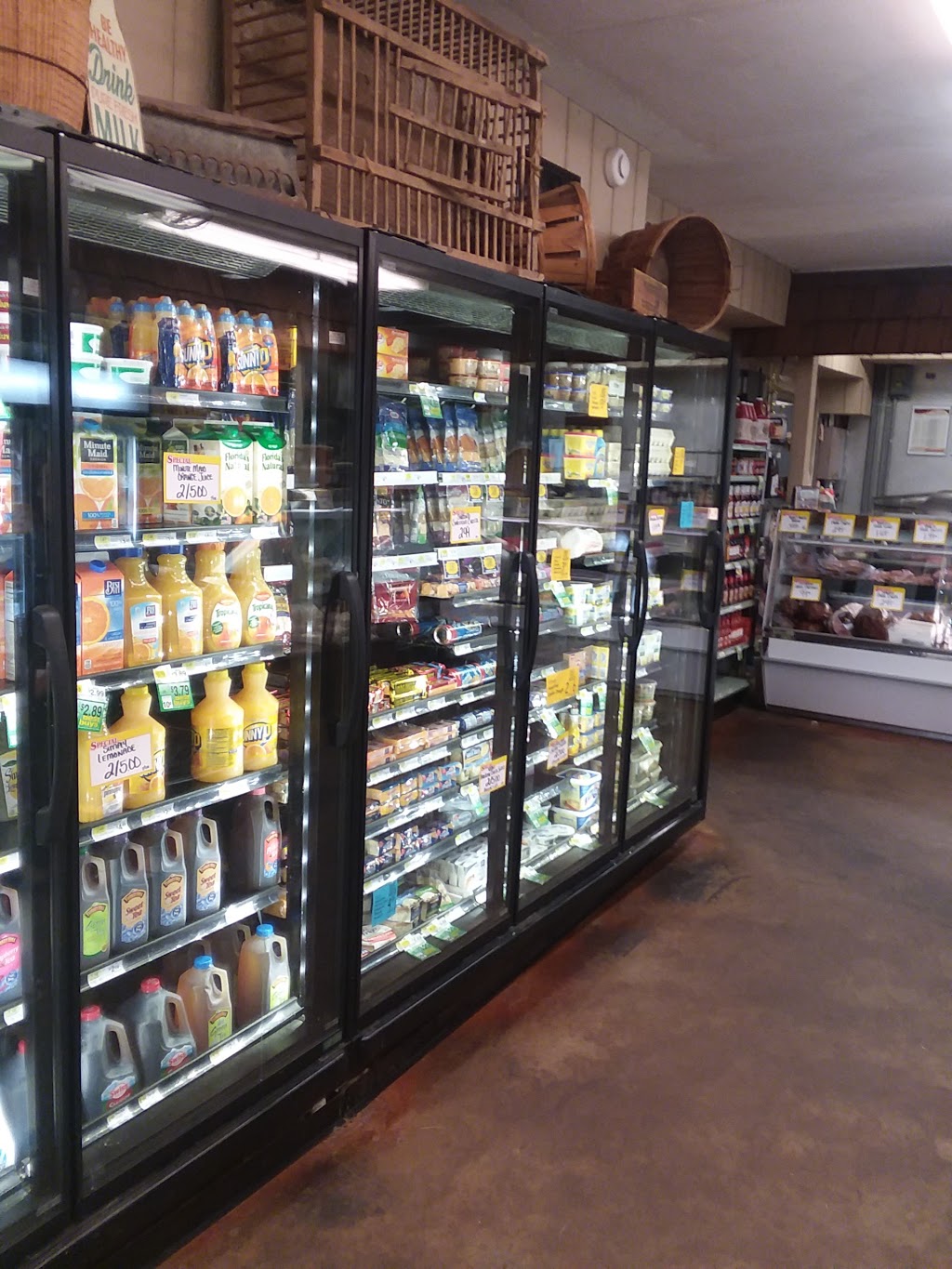 Ernst Market | restaurant | 11650 Dam Number 5 Rd, Clear Spring, MD 21722, USA | 3018422292 OR +1 301-842-2292