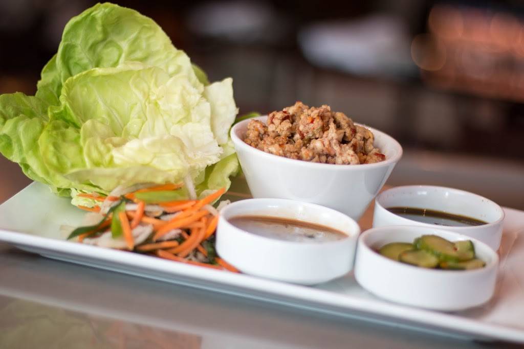 The J Bar Olathe | restaurant | 10401 S Ridgeview Rd, Olathe, KS 66061, USA | 9133539335 OR +1 913-353-9335