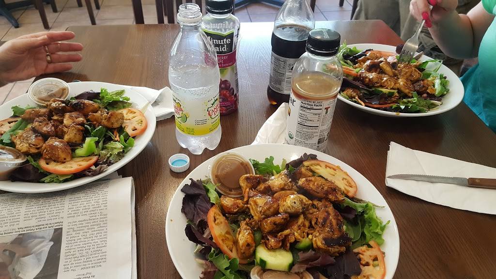 Pafumis To Go (Or Stay) | restaurant | 1 Crane Park Dr, Wilbraham, MA 01095, USA | 4132793303 OR +1 413-279-3303