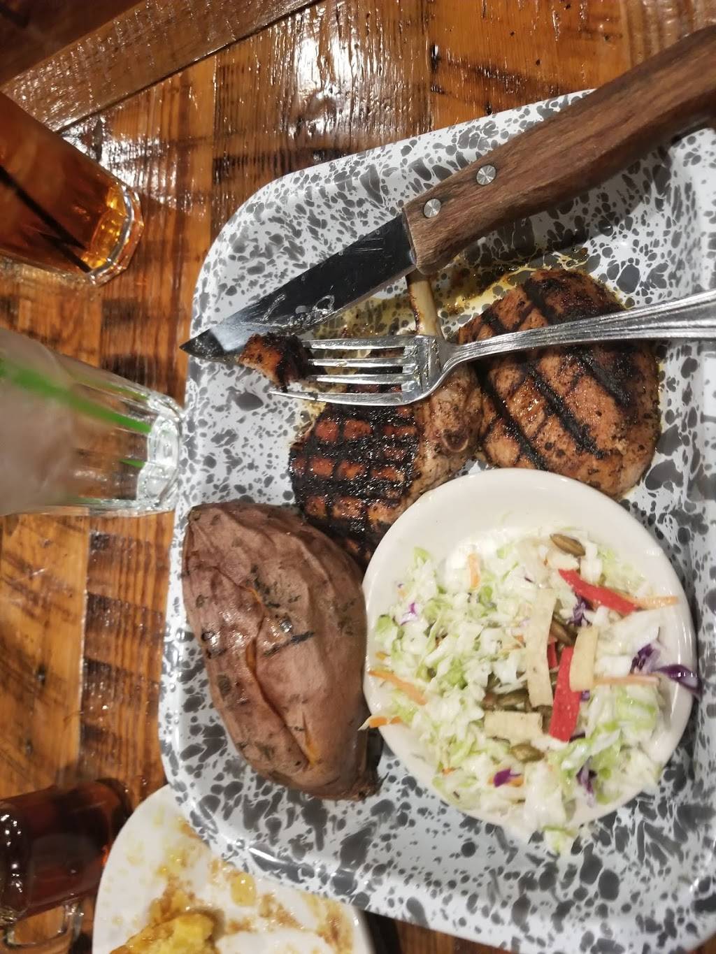 Clydes Tavern and Grill | restaurant | 5 E Jarrard St #206, Cleveland, GA 30528, USA | 7066078707 OR +1 706-607-8707