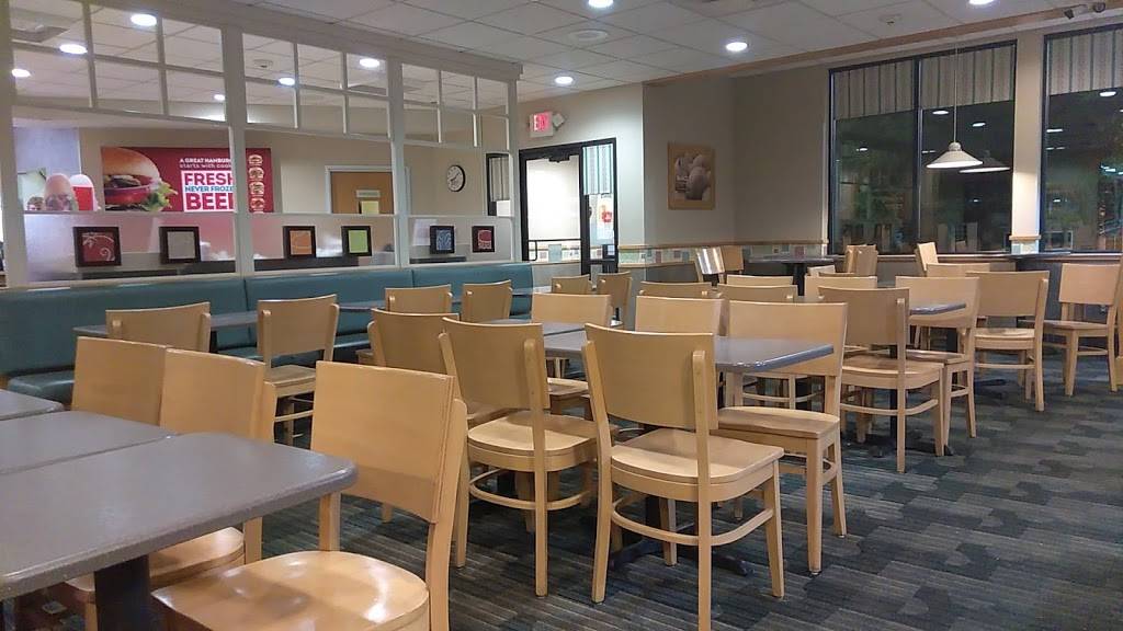 Wendys | restaurant | 105 N Ridge Rd, Minooka, IL 60447, USA | 8154676002 OR +1 815-467-6002