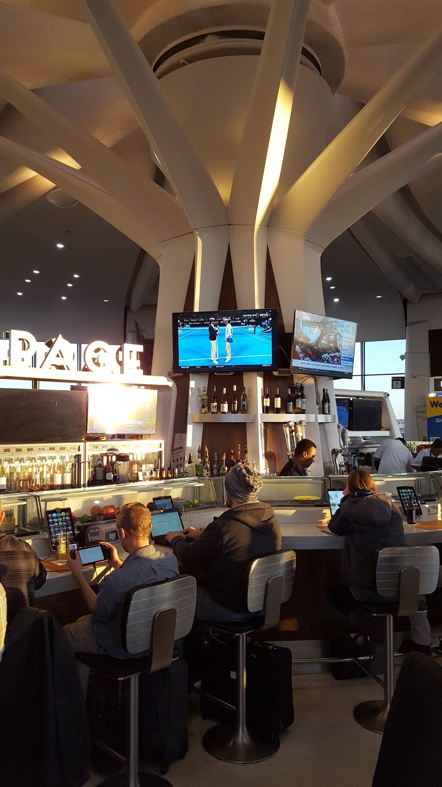 Page | restaurant | Arlington, VA 22202, USA | 7034171975 OR +1 703-417-1975