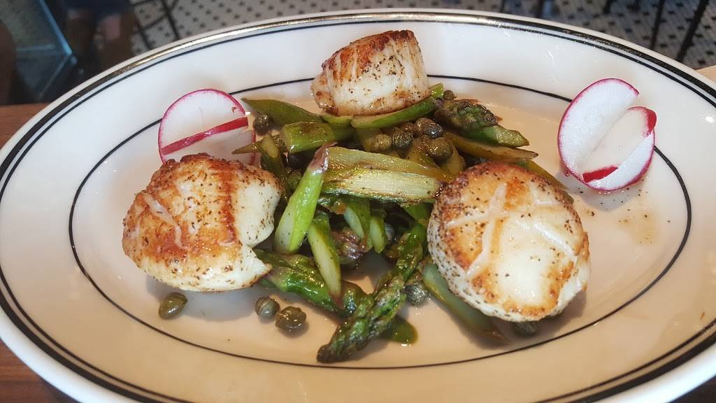 Savoy Pizzeria & Craft Bar | restaurant | 32 LaSalle Rd, West Hartford, CT 06107, USA | 8609691000 OR +1 860-969-1000