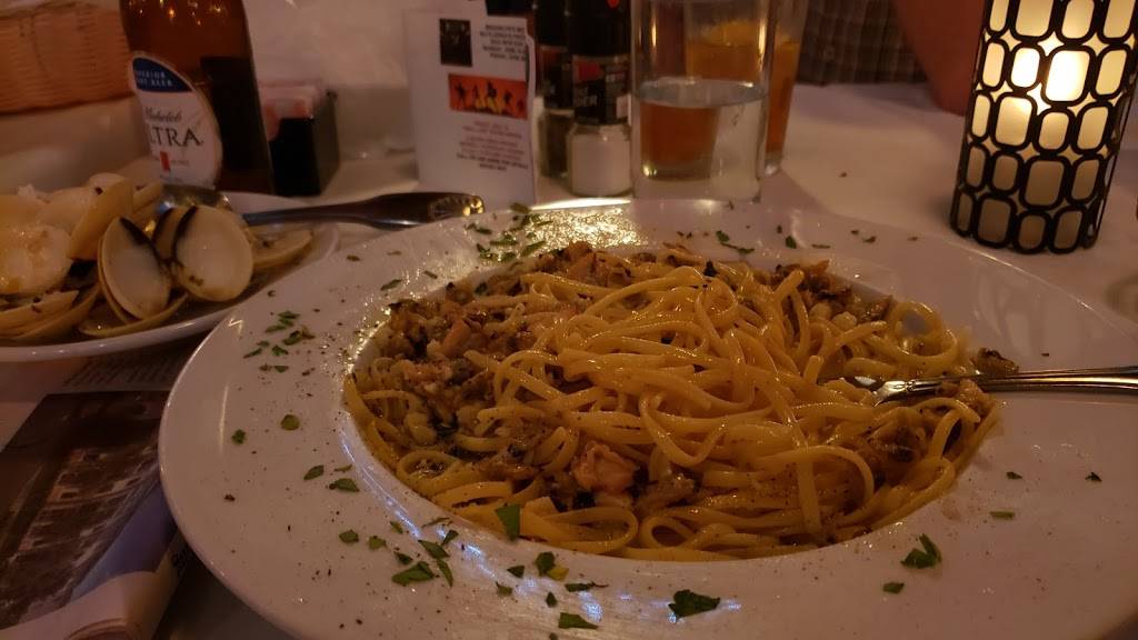 Paolos 3s Company | restaurant | 242 E Dania Beach Blvd, Dania Beach, FL 33004, USA | 9549214970 OR +1 954-921-4970