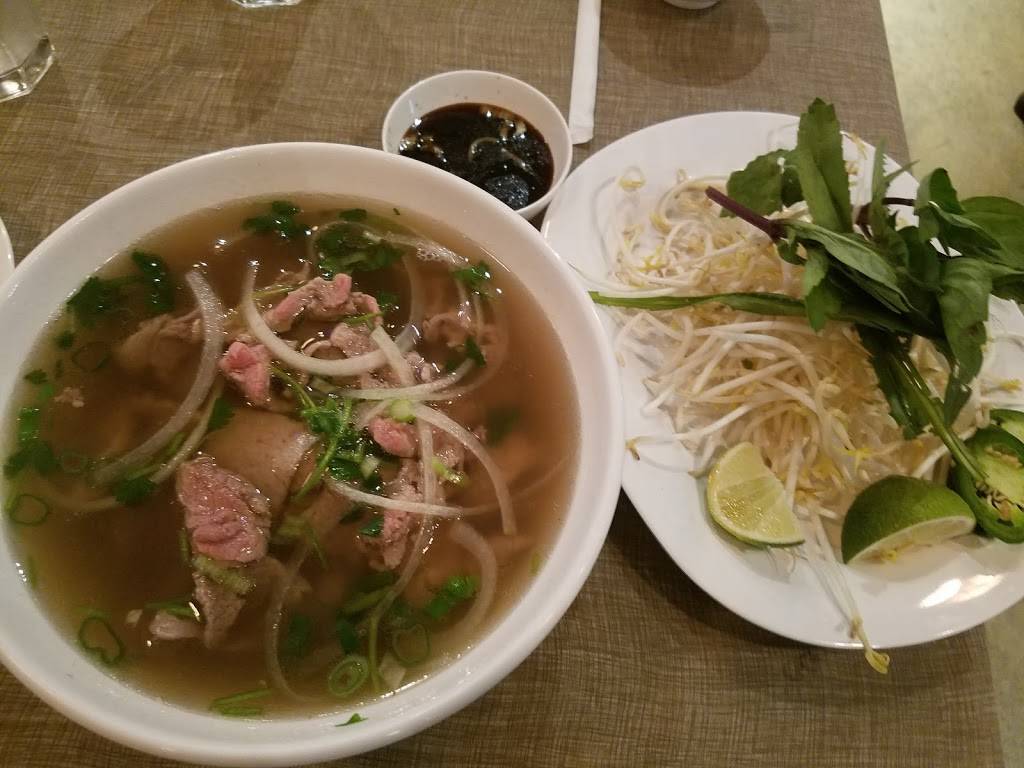 PHO 24 | restaurant | 6050 Roswell Rd NE #100, Sandy Springs, GA 30328, USA | 6789499526 OR +1 678-949-9526