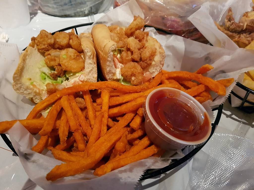 Hot N Juicy Crawfish | restaurant | 116 W Broad St, Falls Church, VA 22046, USA | 7039928700 OR +1 703-992-8700