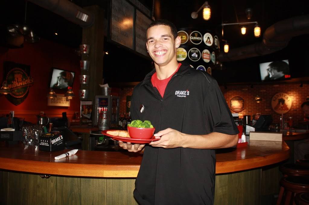 Drakes | restaurant | 3347 Tates Creek Rd, Lexington, KY 40502, USA | 8593356500 OR +1 859-335-6500