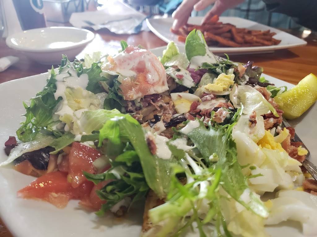 Uptown Cafe | restaurant | 1639 SE Ensign Ln, Warrenton, OR 97146, USA | 5038615639 OR +1 503-861-5639