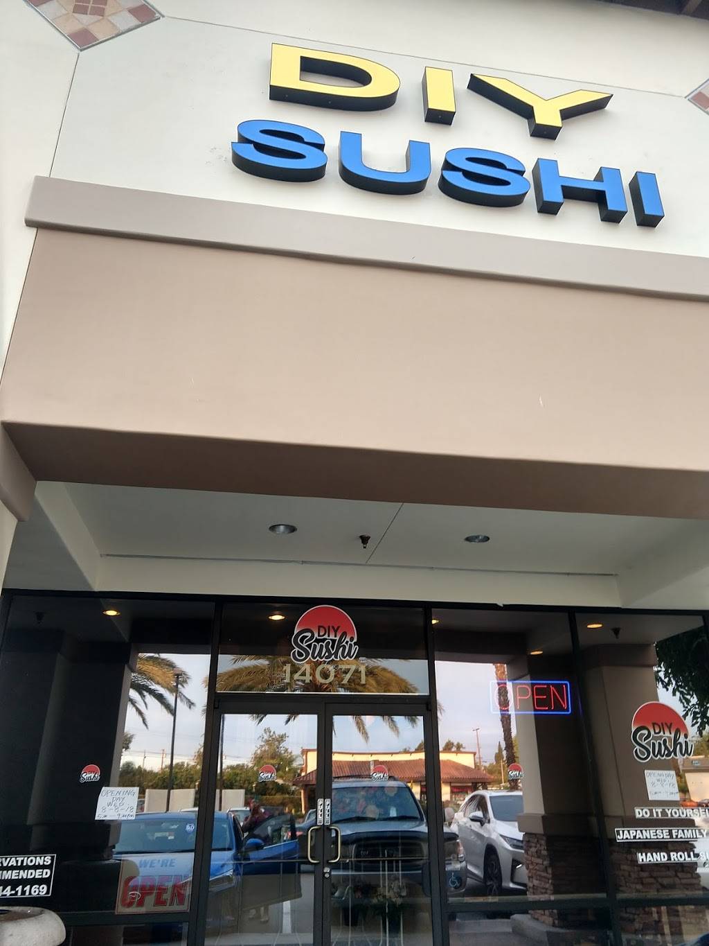 DIY SUSHI | restaurant | 14071 Newport Ave, Tustin, CA 92780, USA | 7145441169 OR +1 714-544-1169