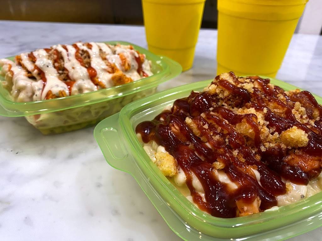 Mac Mart | restaurant | 104 S 18th St, Philadelphia, PA 19103, USA | 2154446144 OR +1 215-444-6144