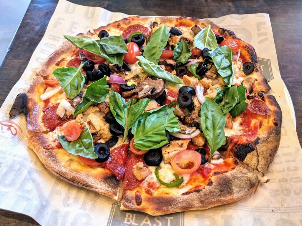 Blast 825 Pizza | restaurant | 1132 Galleria Blvd, Roseville, CA 95678, USA | 9167730880 OR +1 916-773-0880