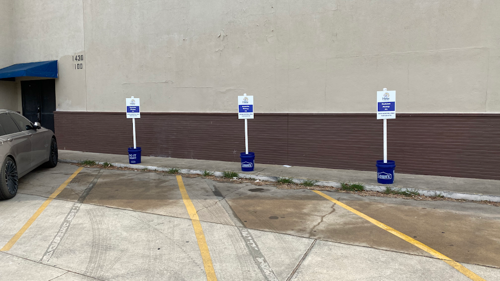 Hew by Akhanay Coffee Roasters | restaurant | 1430 N Flores St, San Antonio, TX 78212, USA | 2106206746 OR +1 210-620-6746