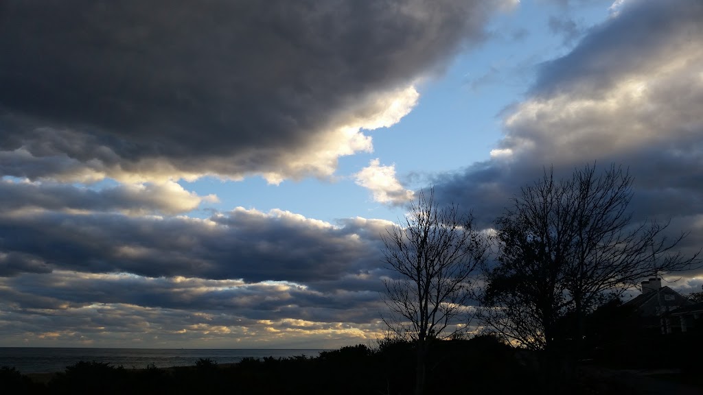 The Summer House Restaurant | restaurant | 17 Ocean Ave, Nantucket, MA 02554, USA | 5082579976 OR +1 508-257-9976