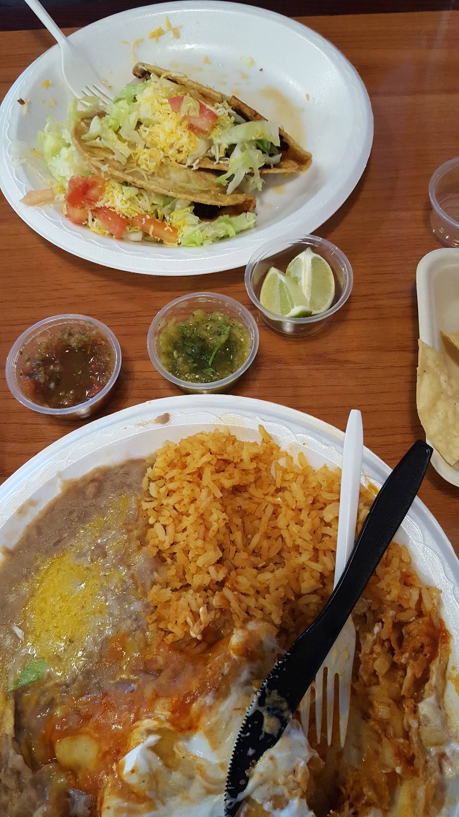 Taco Village Mexican Grill | restaurant | 33490 Oak Glen Rd, Yucaipa, CA 92399, USA | 9097971582 OR +1 909-797-1582