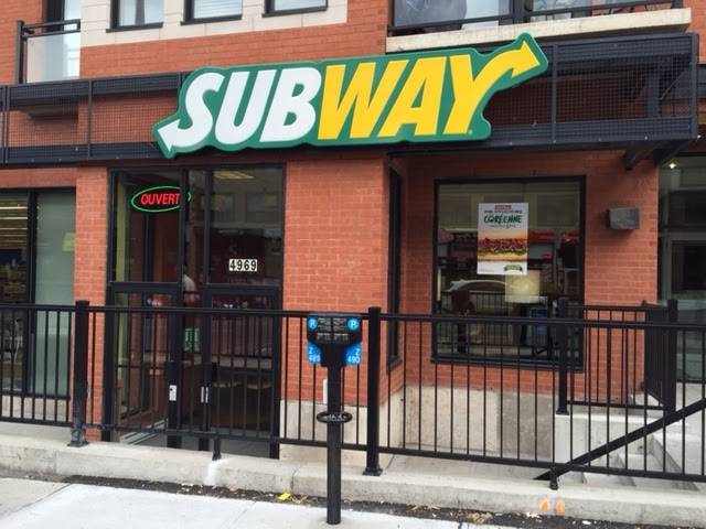 Subway | restaurant | 4969 Chemin Queen Mary, Montréal, QC H3W 1X4, Canada | 5145083515 OR +1 514-508-3515
