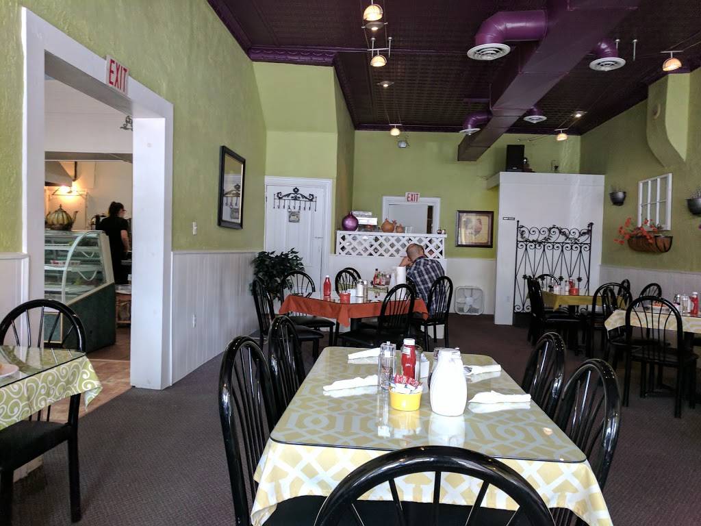 Cafe On Main | restaurant | 914 Main St, Pittsburgh, PA 15215, USA | 4127822248 OR +1 412-782-2248