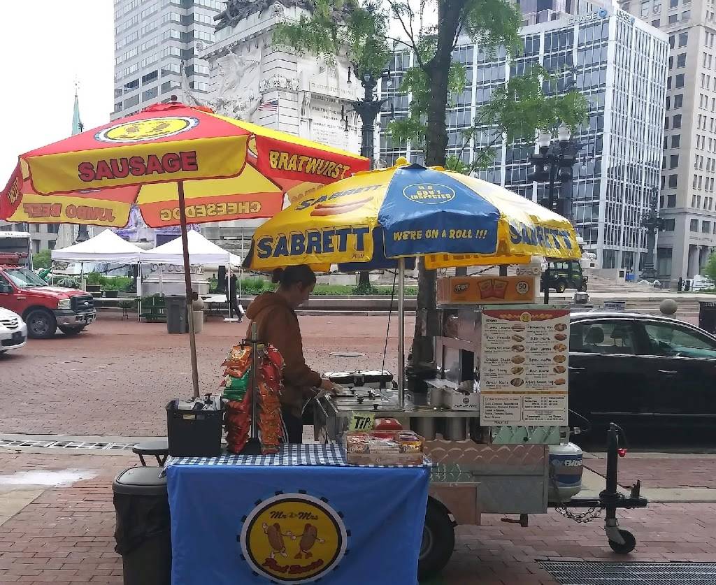 Mr & Mrs Hot Dog Stand | meal takeaway | 7140 S Emerson Ave, Indianapolis, IN 46237, USA | 3174130483 OR +1 317-413-0483