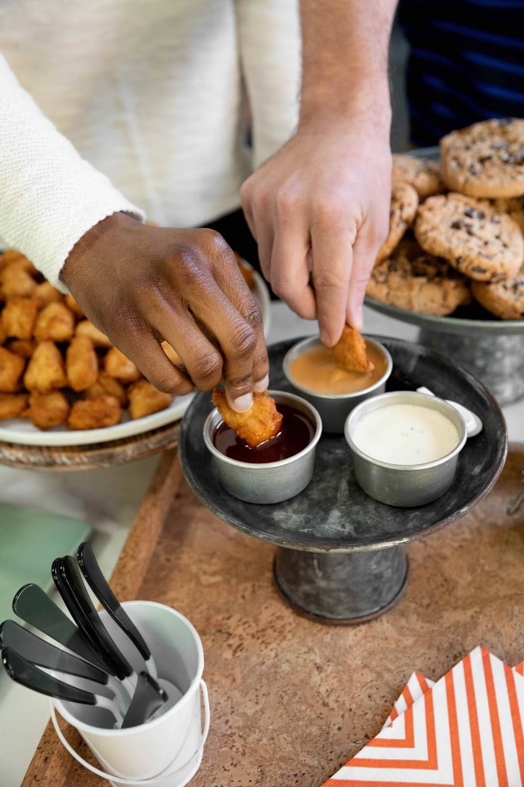 Chick-fil-A Maplewood | restaurant | 3045 White Bear Ave, Maplewood, MN 55109, USA | 6517772329 OR +1 651-777-2329