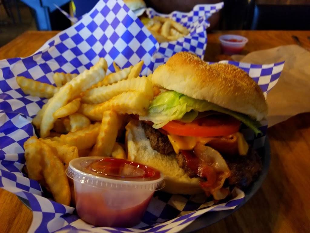 Big Blue Smokehouse | restaurant | 123 Corporate Dr Suite 101, Hazard, KY 41701, USA | 6064871200 OR +1 606-487-1200