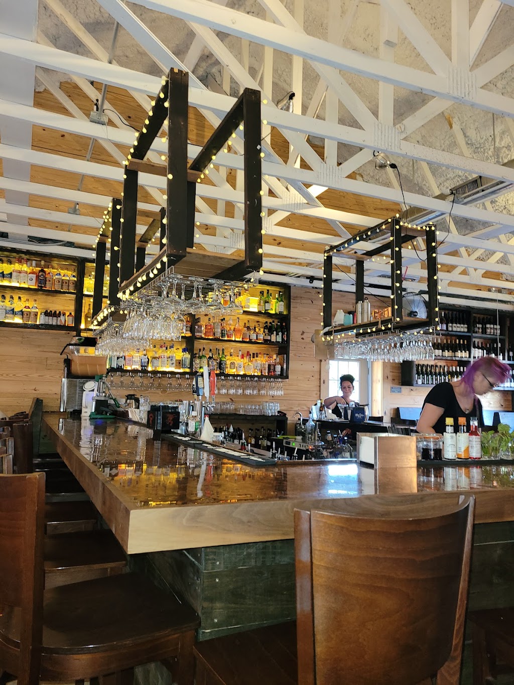 South Market | restaurant | 232 E Main St, Pensacola, FL 32502, USA | 8508579455 OR +1 850-857-9455