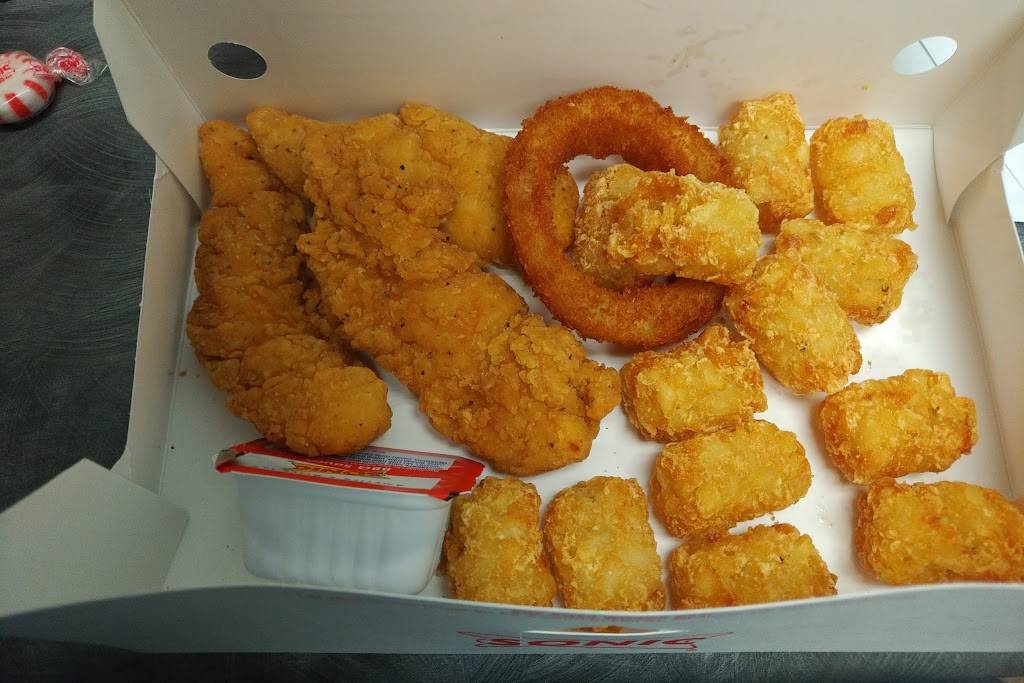 Sonic Drive-In | restaurant | 17181 W Greenway Rd, Surprise, AZ 85388, USA | 6235842419 OR +1 623-584-2419