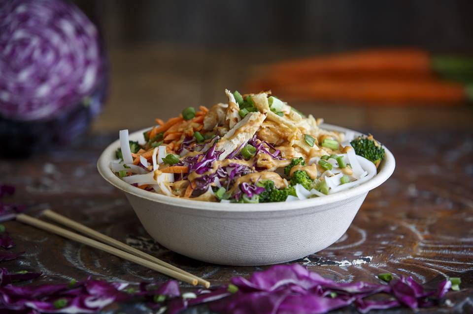 Freshii | restaurant | 195 Christina St N, Sarnia, ON N7T 4C1, Canada | 2263132952 OR +1 226-313-2952