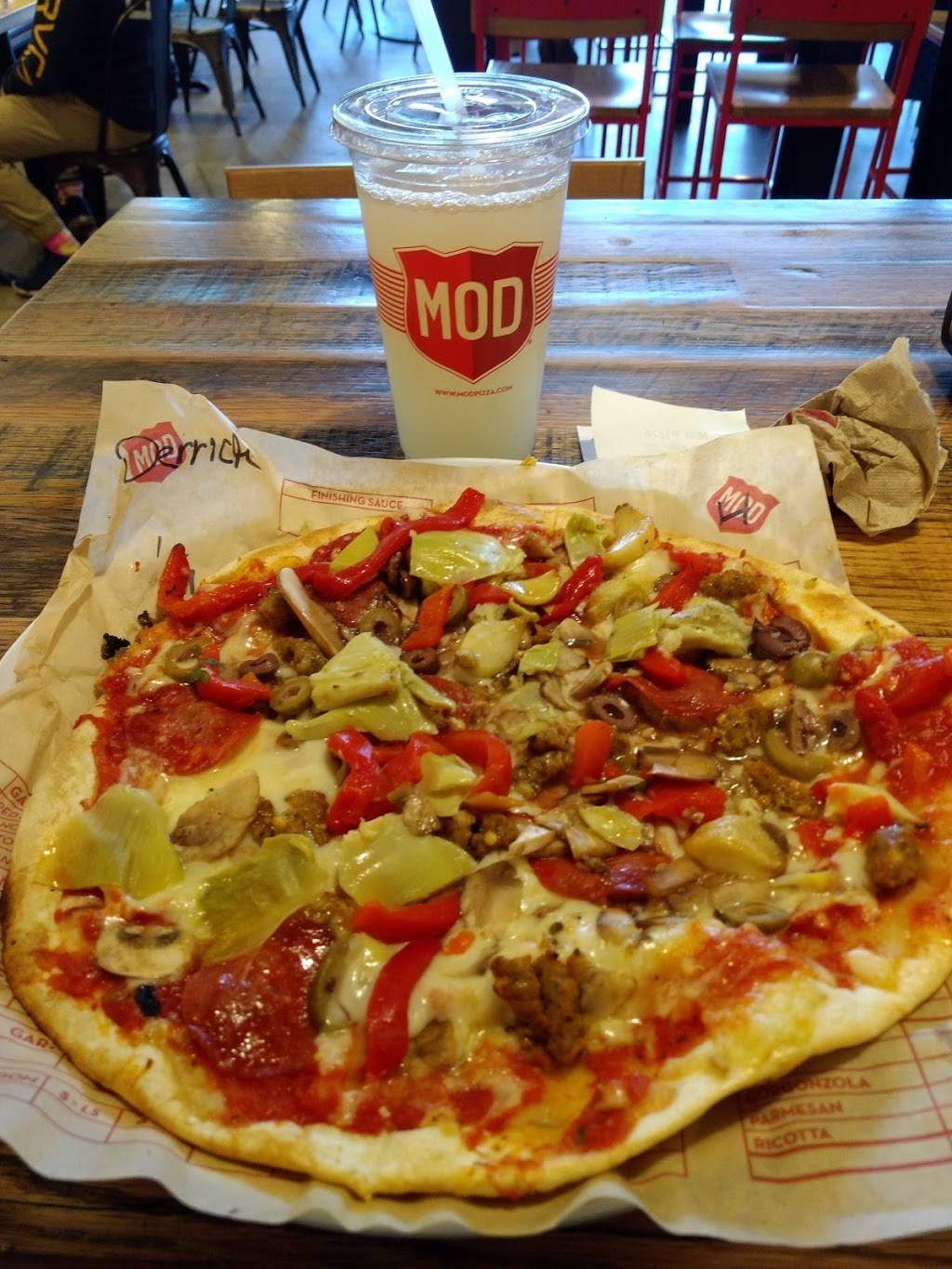 MOD Pizza | restaurant | 228 S Randall Rd, Algonquin, IL 60102, USA | 2242468178 OR +1 224-246-8178