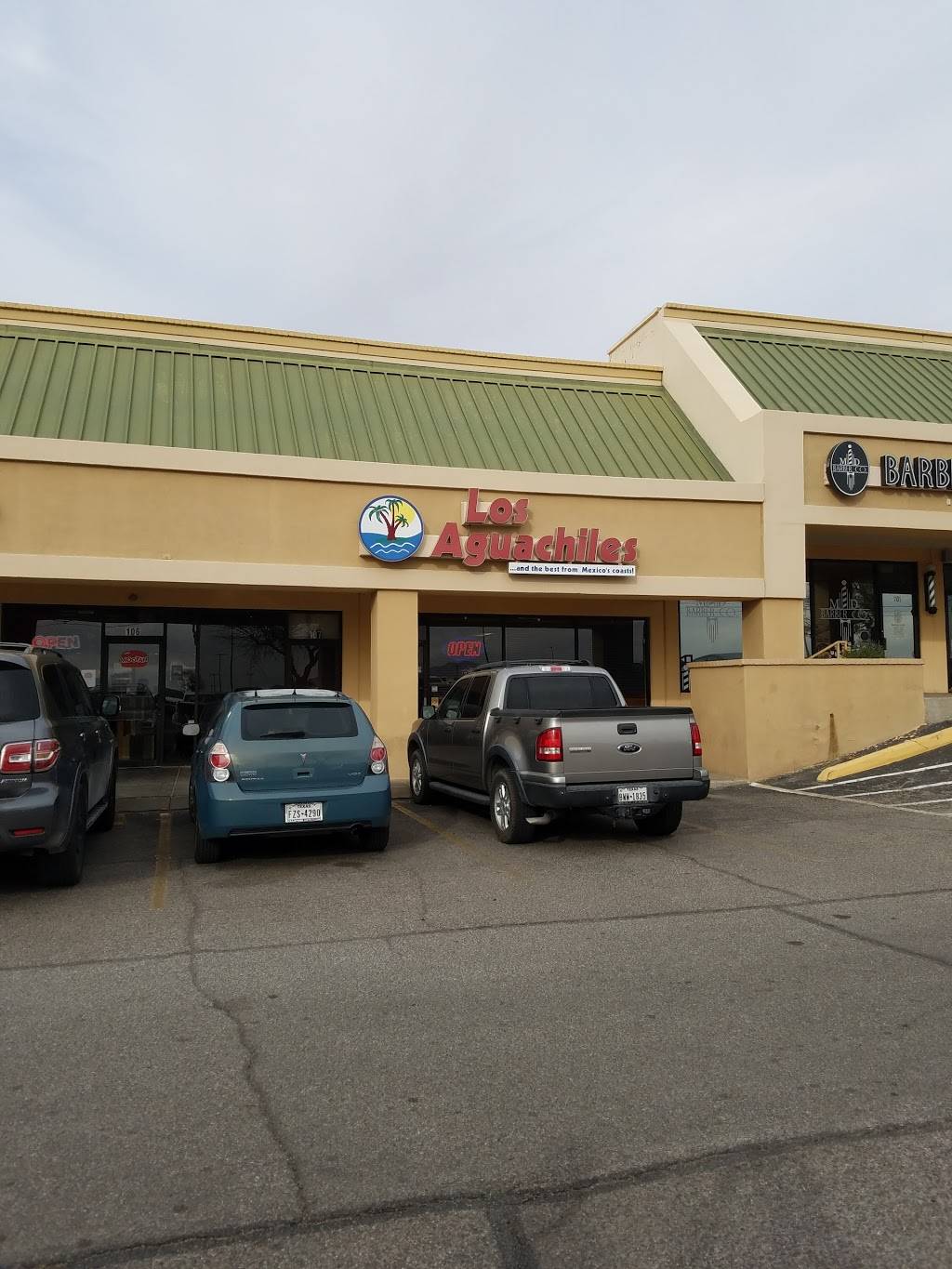 Los Aguachiles | restaurant | 7500 N Mesa St #107, El Paso, TX 79912, USA | 9155857588 OR +1 915-585-7588