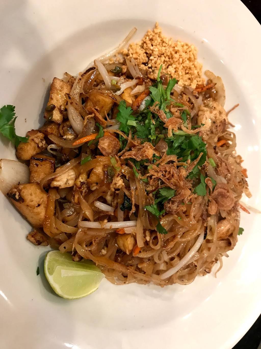 Yummy Pho | restaurant | 2012 N Broad St, Philadelphia, PA 19121, USA | 2157652157 OR +1 215-765-2157