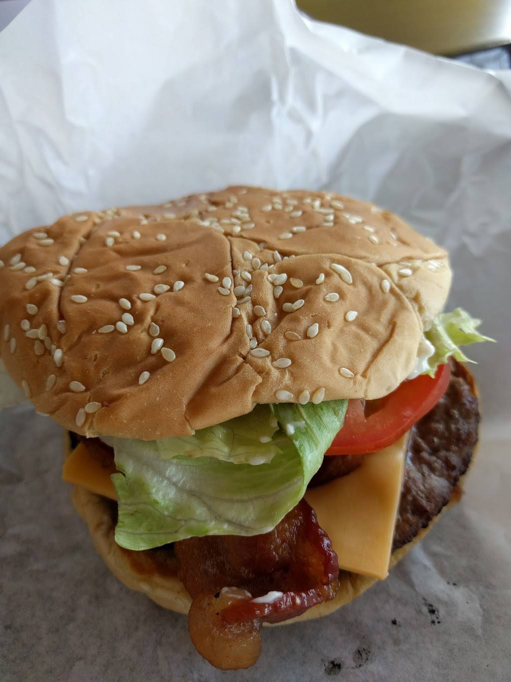 Hill-Berts Burgers Too | restaurant | 5340 Cameron Rd, Austin, TX 78723, USA | 5123713717 OR +1 512-371-3717