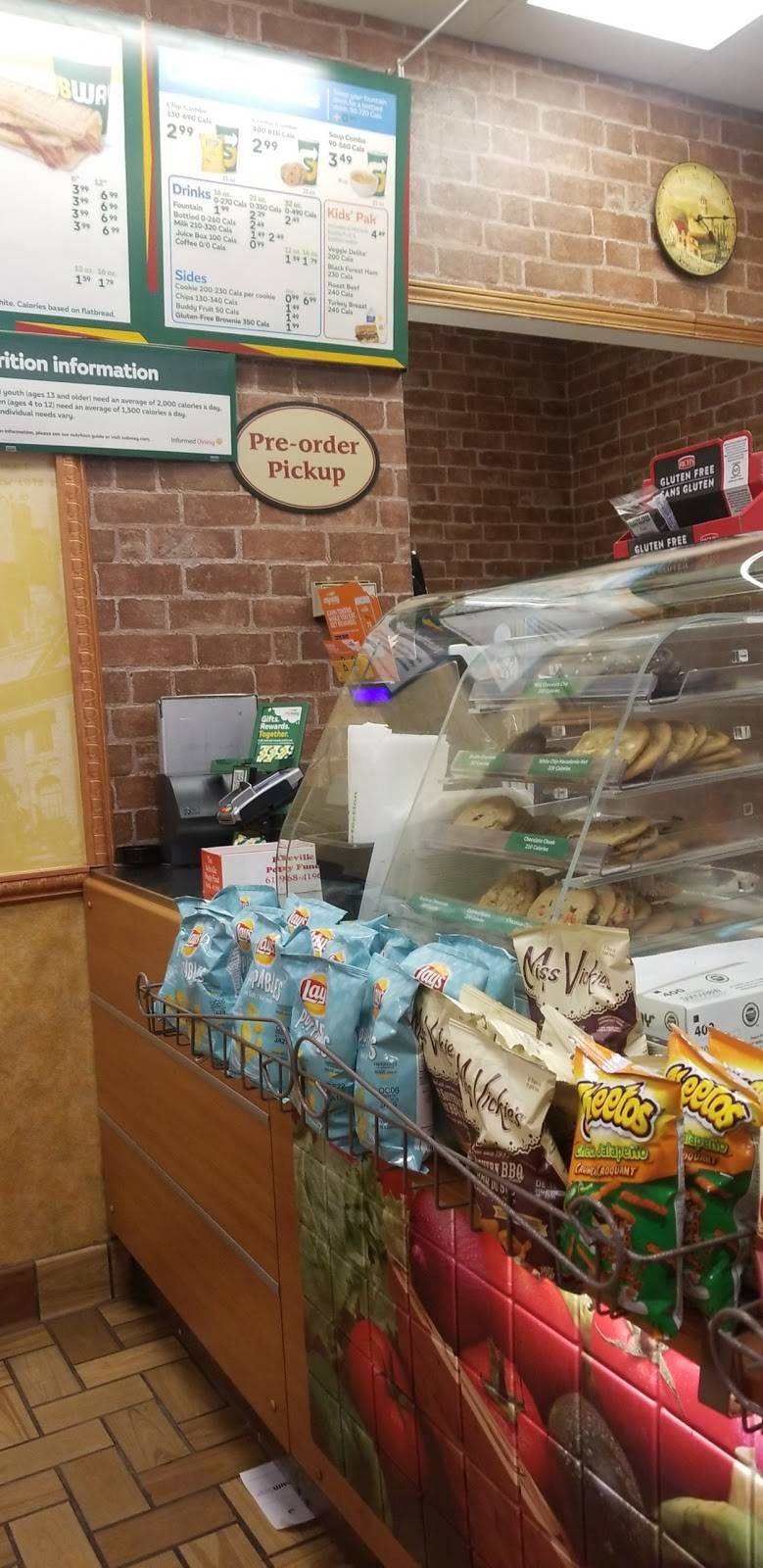 Subway | meal takeaway | 48 Dundas St W Unit 3, Belleville, ON K8P 1A3, Canada | 6139671727 OR +1 613-967-1727