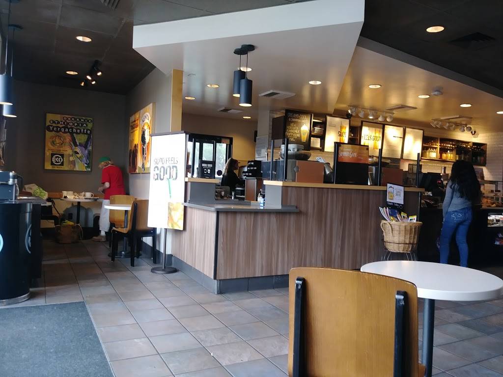 Starbucks | cafe | P-1, 1450 Travis Blvd, Fairfield, CA 94533, USA | 7074220891 OR +1 707-422-0891